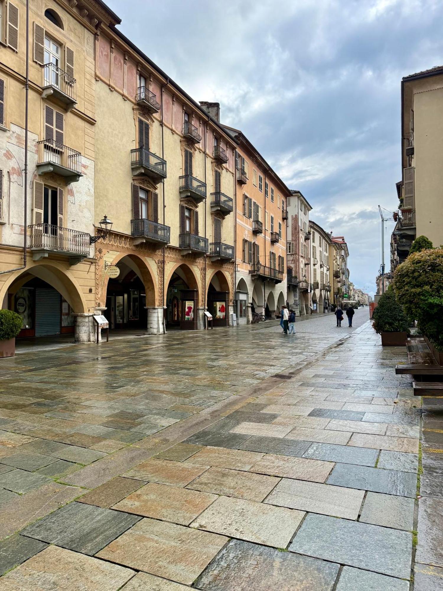 La Loggia Dei Mercanti Cuneo Kültér fotó
